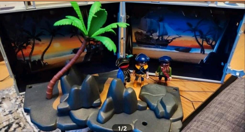 Playmobil Meeneem piraten schatkist met 3 piraten

Zie ook m, Ophalen of Verzenden, Gebruikt, Complete set