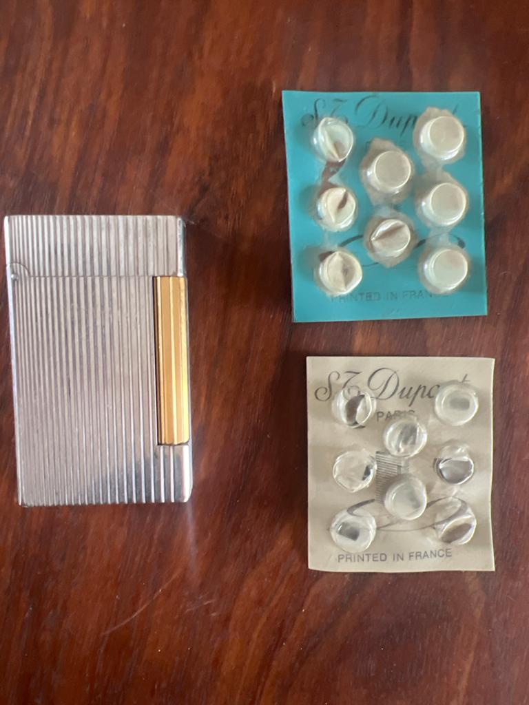St Dupont Zilver/goud Aansteker 14KJJ79 2x Vuursteentjes, Ophalen of Verzenden, Gebruikt, Aansteker