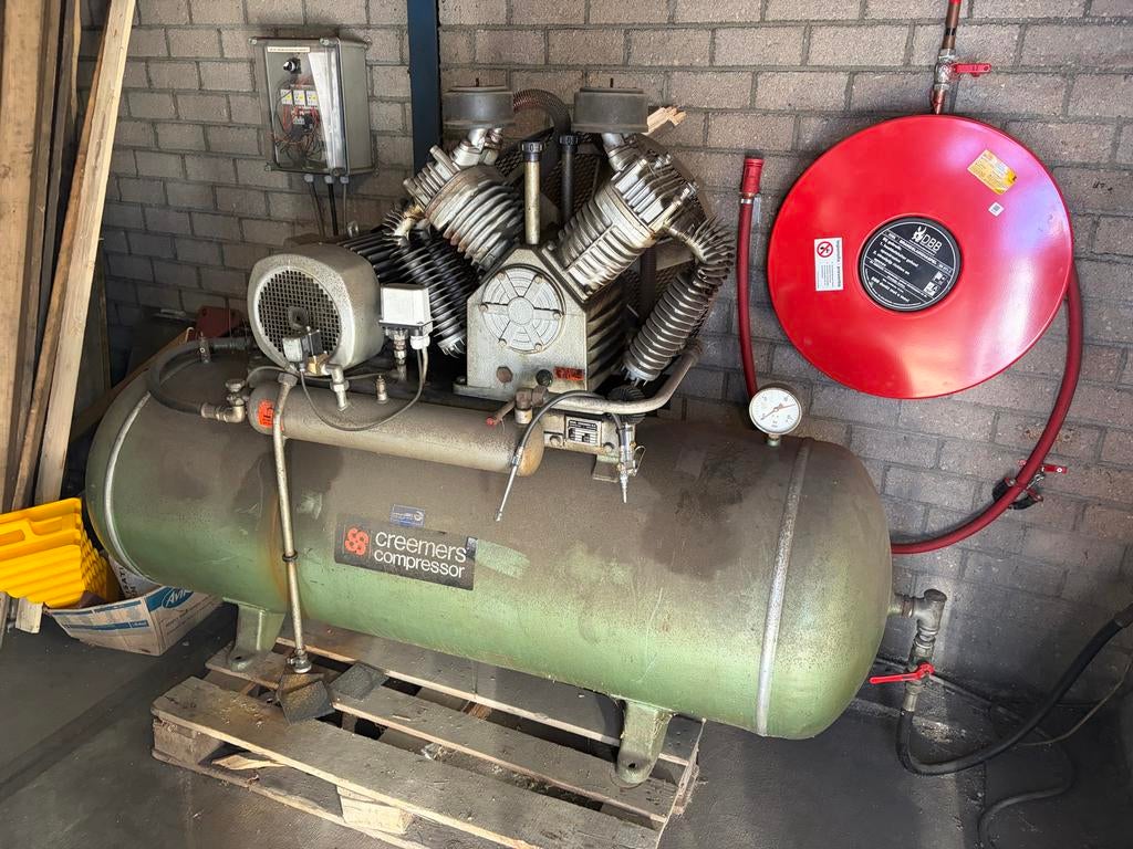 Creemers Compressor 500 Liter - Robuust en Betrouwbaar, Gebruikt, 10 bar of meer, 100 liter of meer, 400 tot 800 liter/min