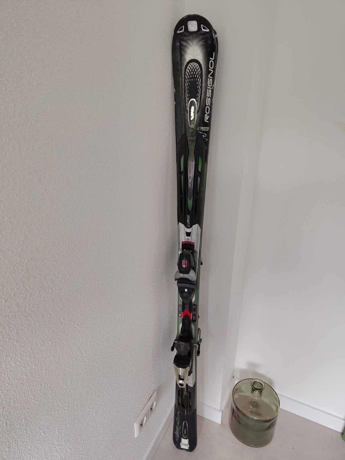Stijve, kwalitatief hoogwaardige raceski's (Rossignol), Ophalen, 160 tot 180 cm, Gebruikt, Rossignol