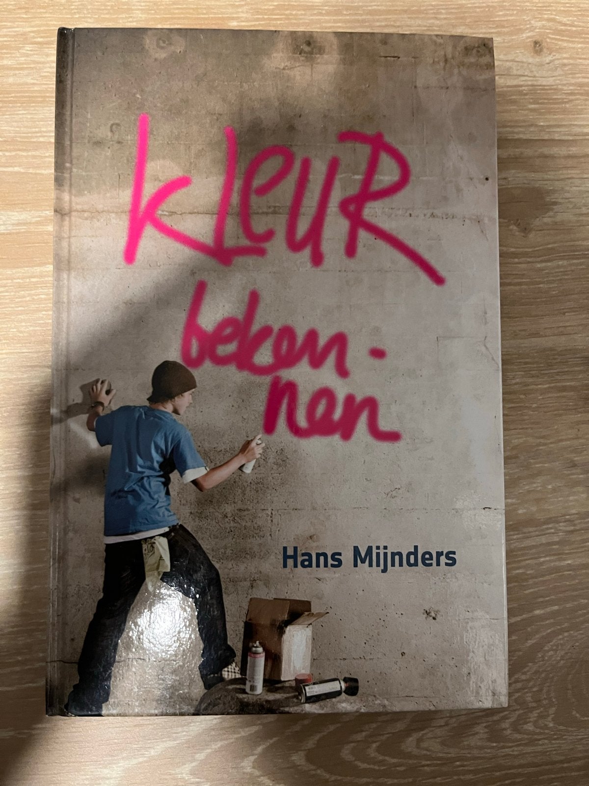Kleur Bekennen - Hans Mijnders (Jeugdboek), Boeken, Ophalen of Verzenden, Zo goed als nieuw, Fictie