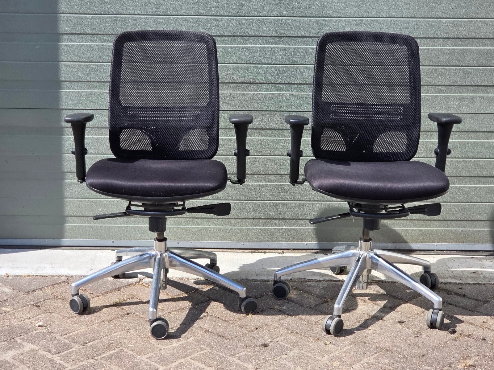 Ergonomische bureaustoelen ( los of per 2 ), Zwart, Ophalen of Verzenden, Zo goed als nieuw, Vst