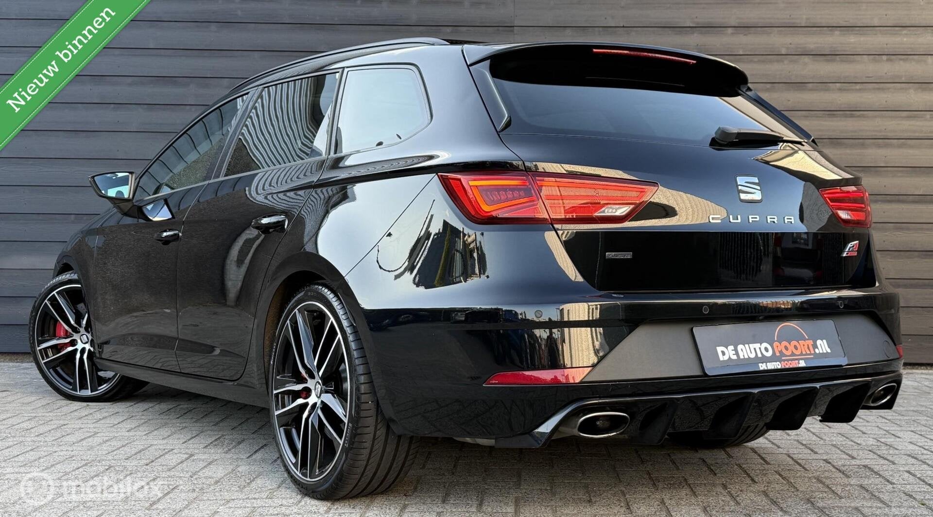 SEAT León