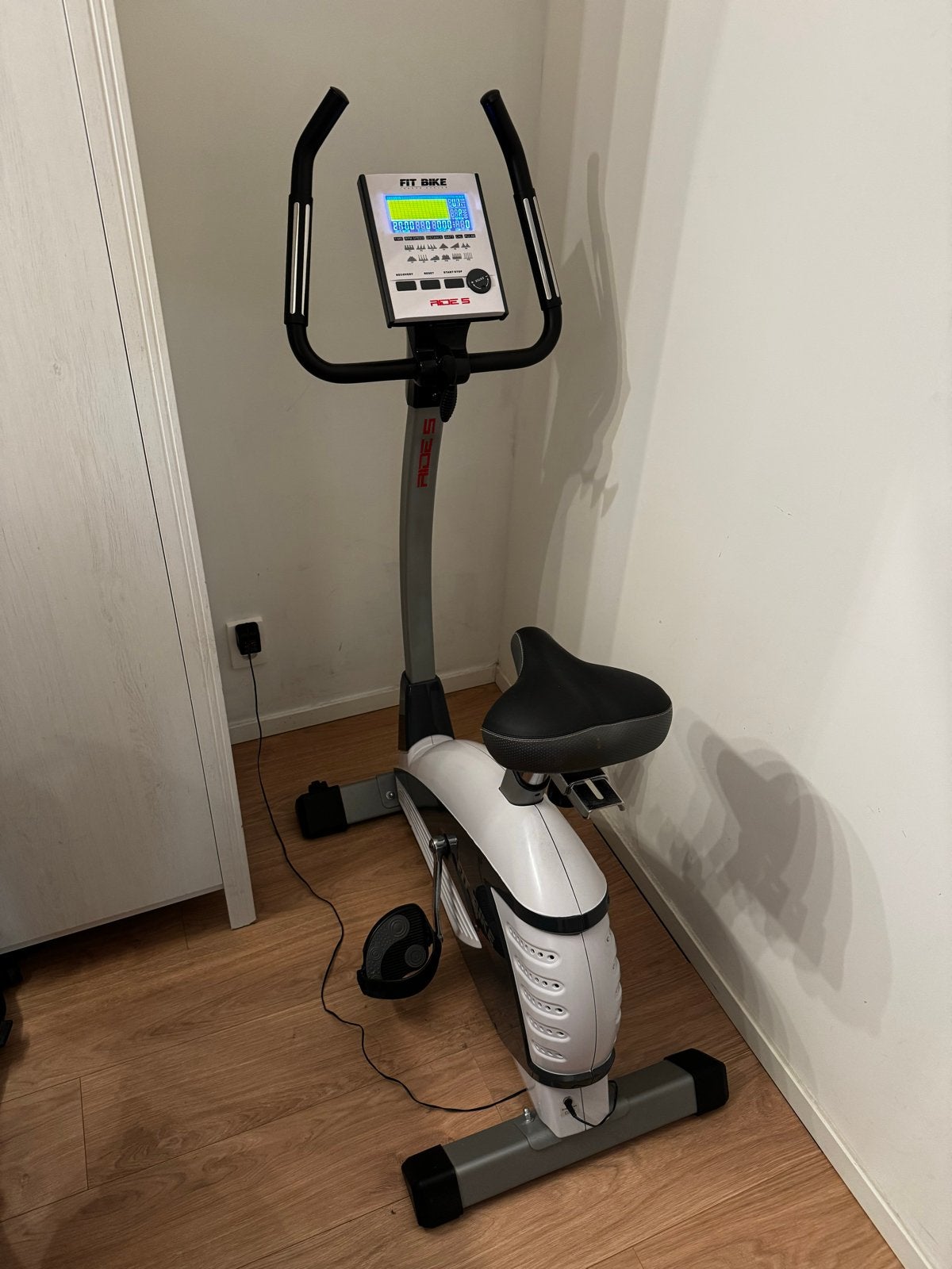 Fit Bike Ride 5 Hometrainer, Ophalen, Zo goed als nieuw, Metaal, Benen
