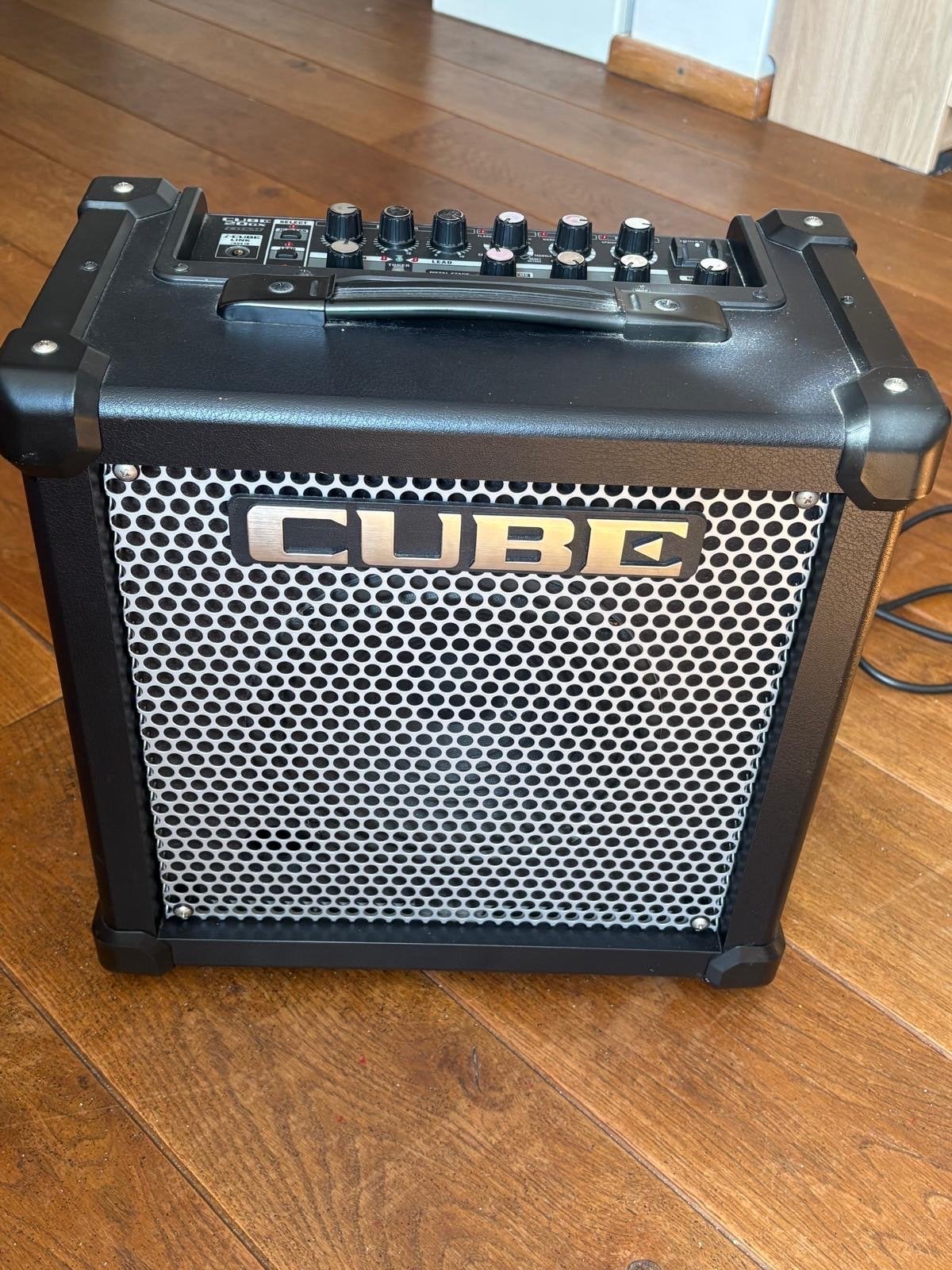 Roland Cube 20GX Gitaarversterker -, Ophalen, Zo goed als nieuw, Gitaar, Minder dan 50 watt