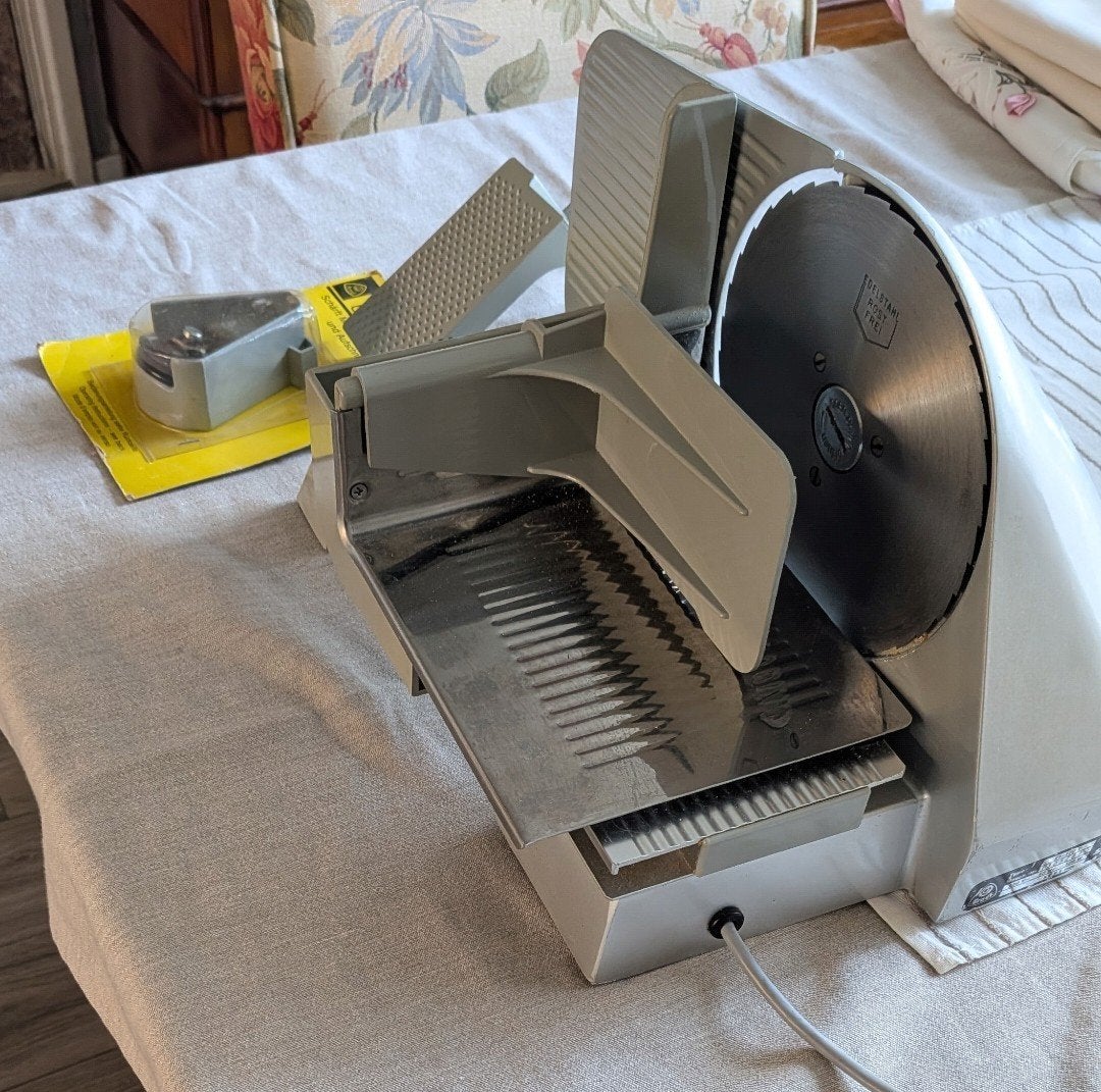 Graef EH-170 T Allessnijder - Compleet met messenslijper!, Ophalen of Verzenden, 25 tot 50 cm