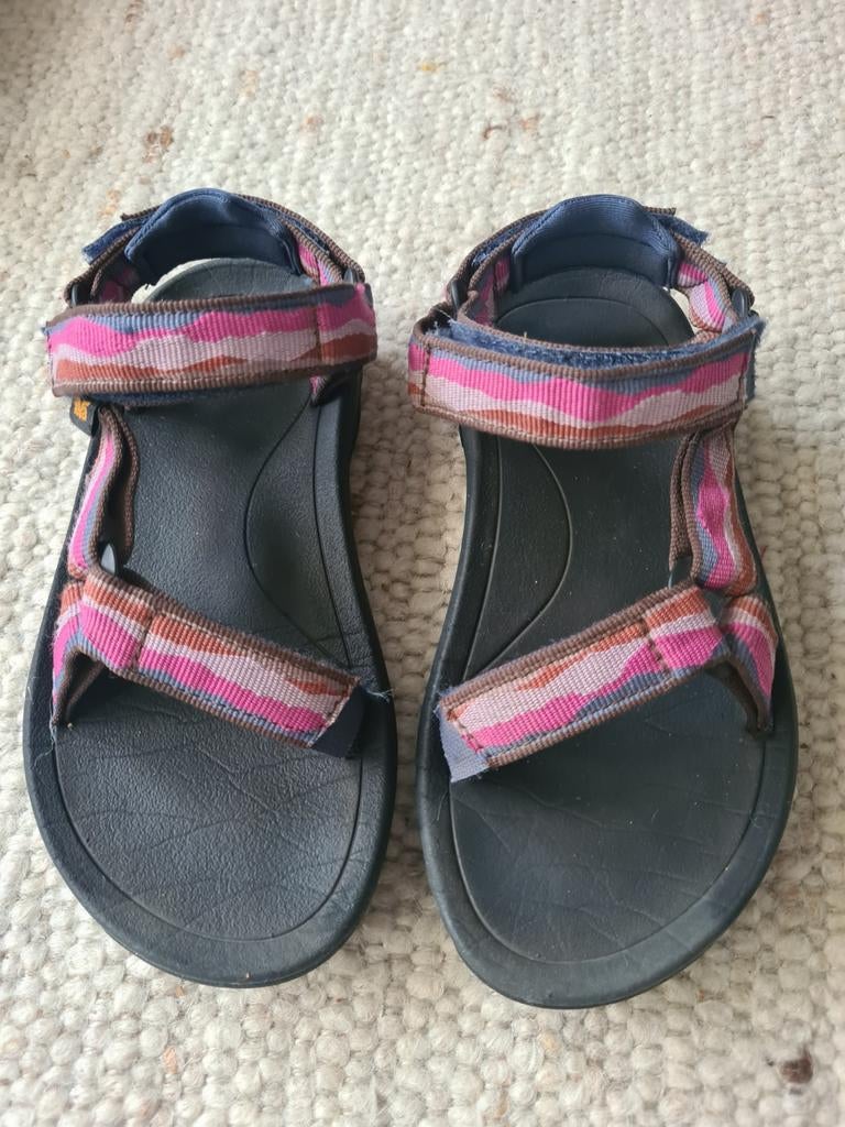 Teva sandalen maat 29/30 - paars, blauw, donkerrood, Kinderen en Baby's, Kinderkleding | Schoenen en Sokken, Jongen of Meisje