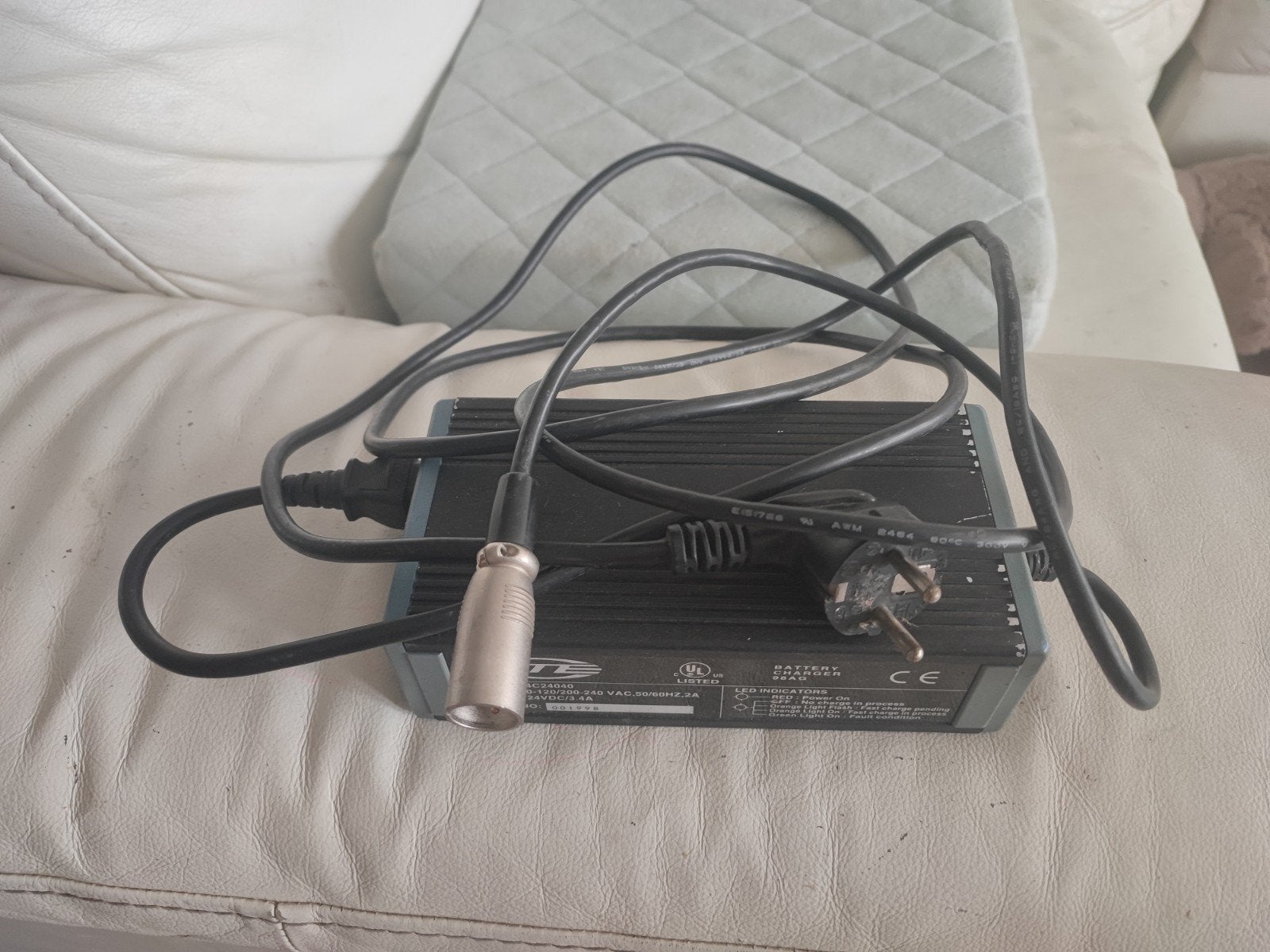 Battery charger 98AG voor elektrische fiets, Ophalen, Gebruikt