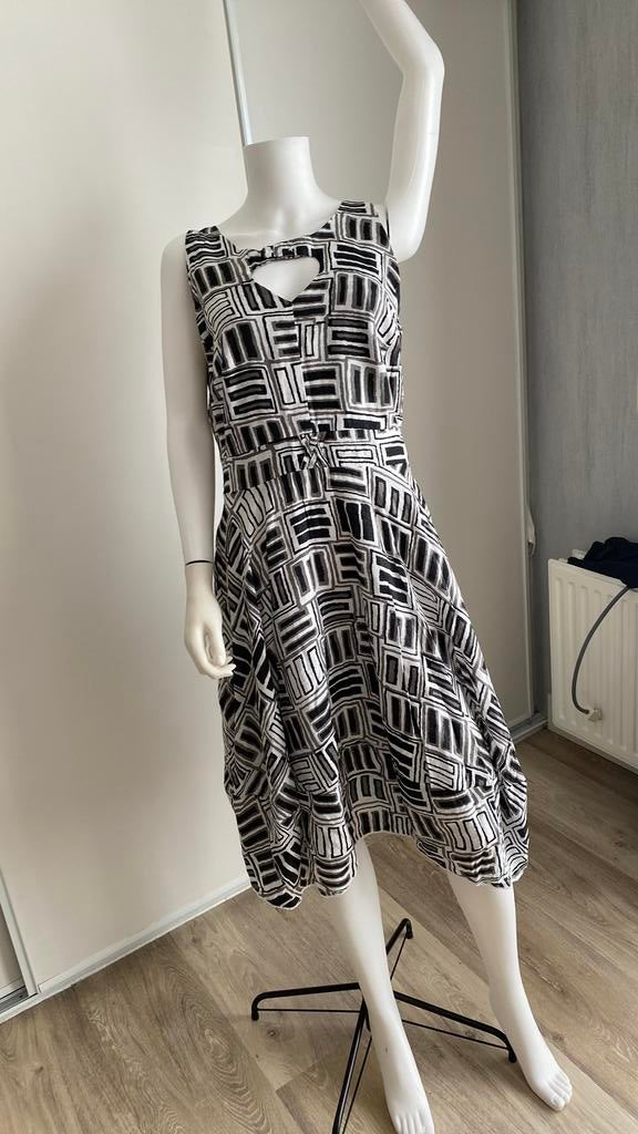 Dames zomer jurk xxl, Wit, Maat 46/48 (XL) of groter, Ophalen of Verzenden, Zo goed als nieuw