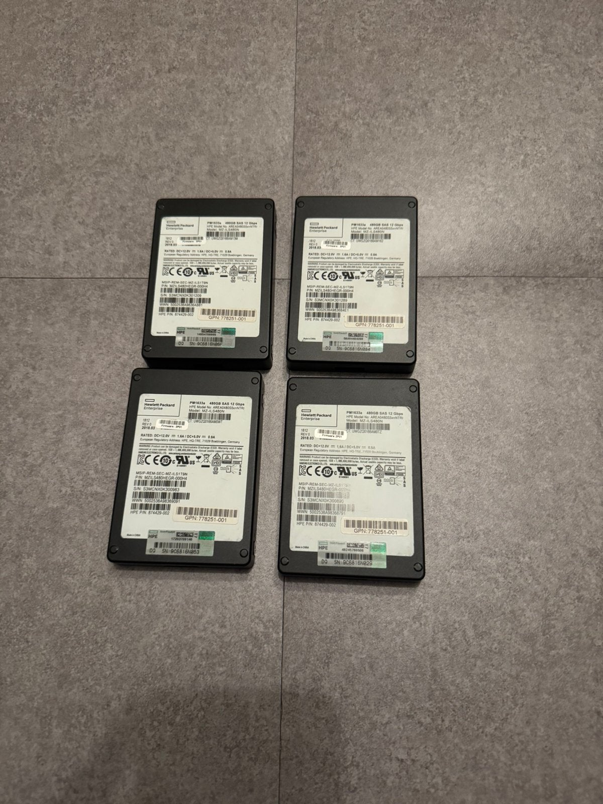 4x HPE Samsung 480GB SAS SSD – 12Gb/s – Enterprise, Intern, SAS, 480GB, Server
