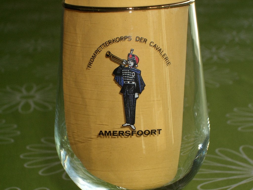 Trompetterkorps der Cavalerie Amersfoort bierglas, Verzamelen, Militaria | Algemeen, Ophalen of Verzenden, Landmacht, Nederland