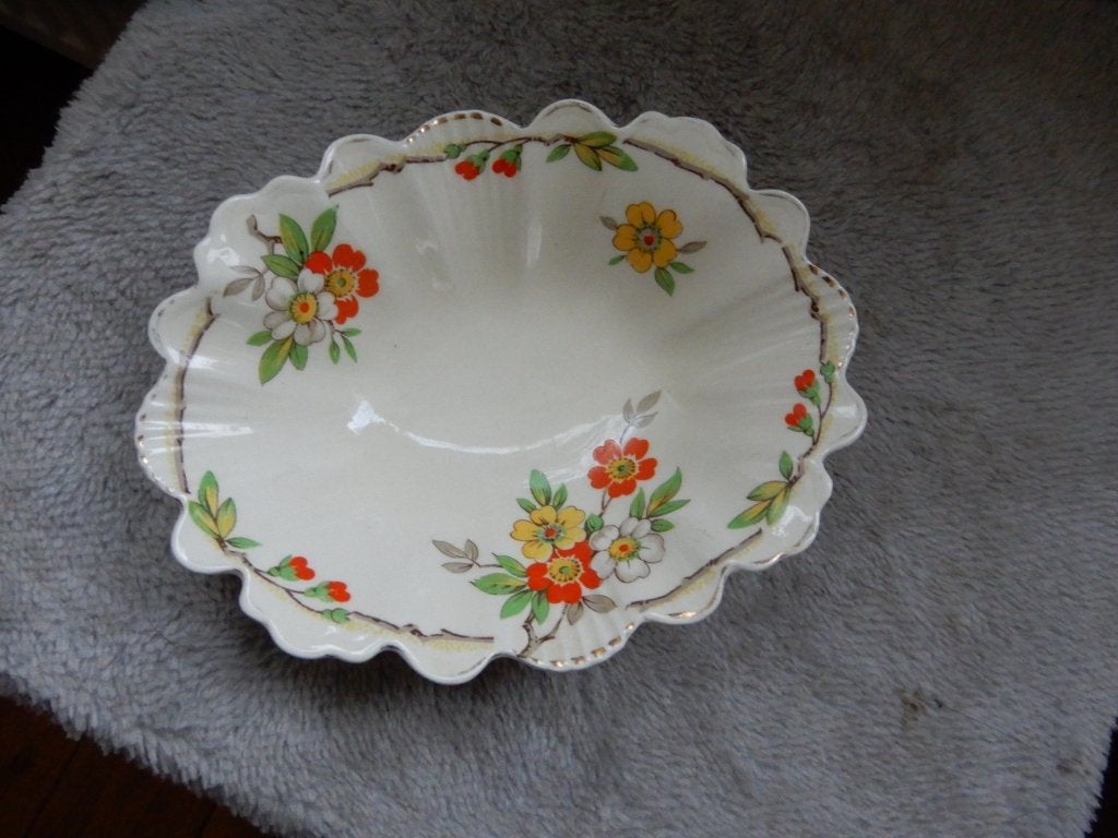 bonbonschaaltje porselein, Wedgewood, gemerkt met paardje, Ophalen of Verzenden, Zo goed als nieuw, Porselein, Bord of Schaal