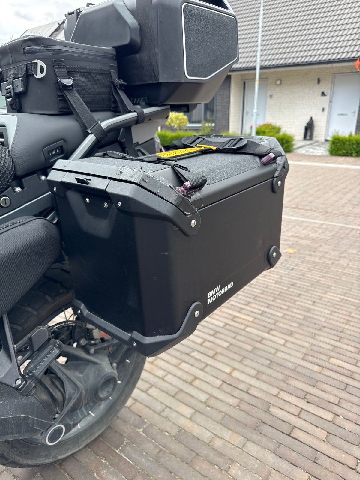 BMW Motorrad zijkoffer - zo goed als nieuw, Ophalen, Gebruikt