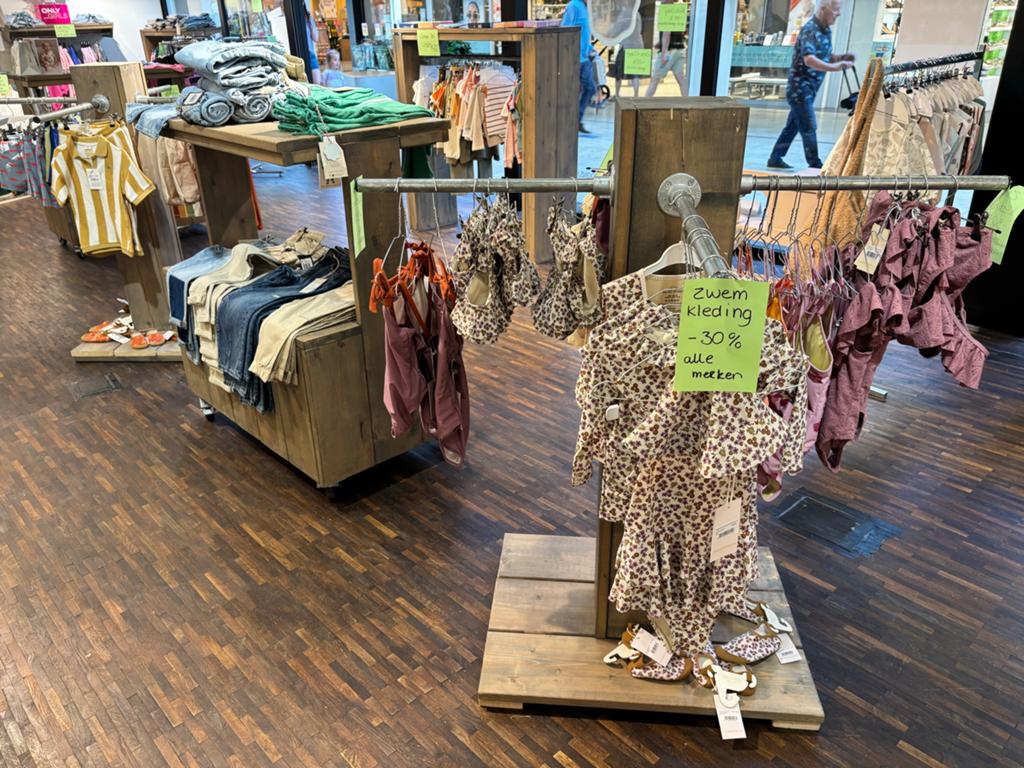 Complete kinder/baby winkel te koop voor 31 mei!!!!!!, Ophalen