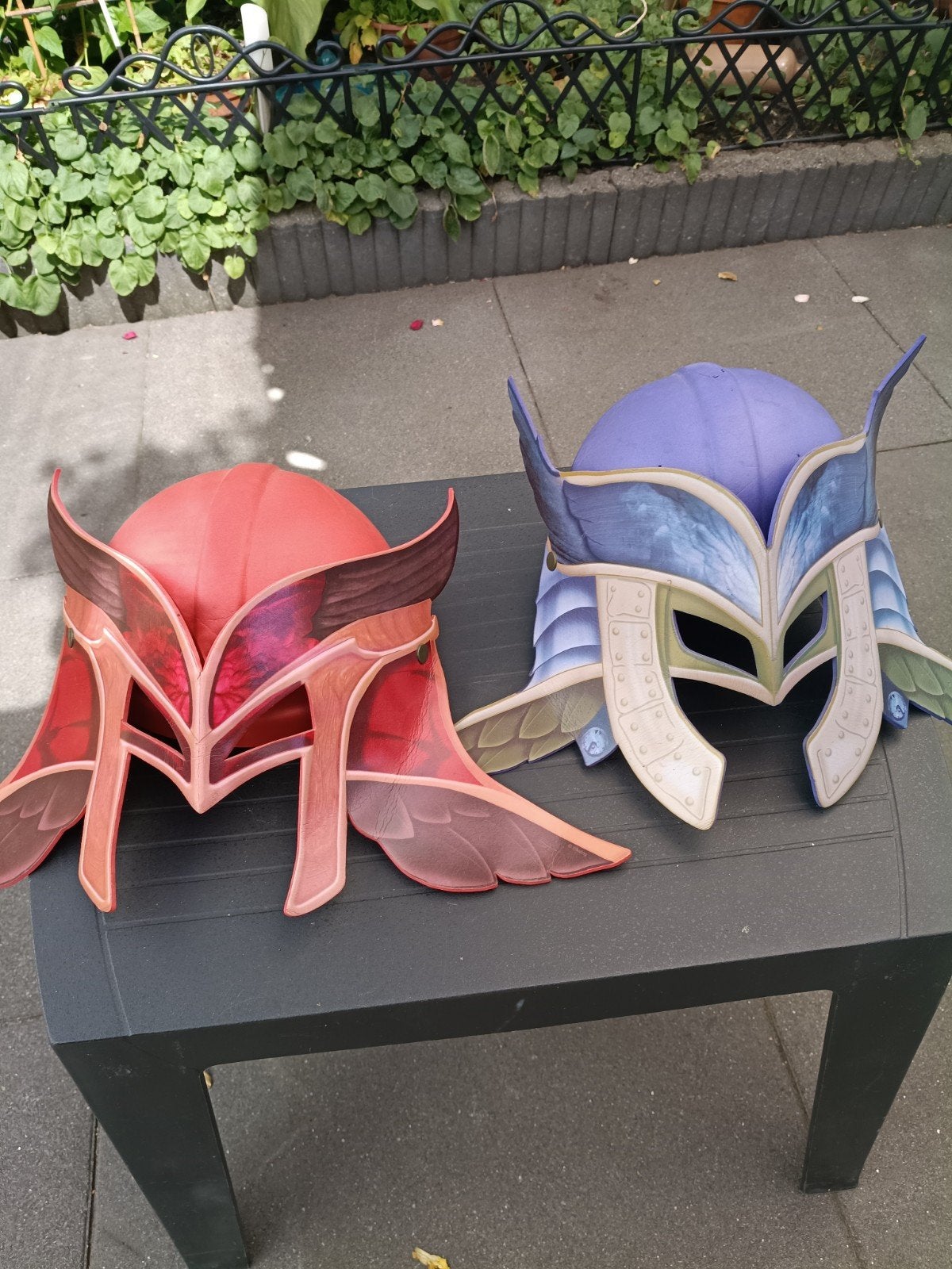 Ravelijn Helmen  Efteling - Rood en Blauw Fantasy Design, Ophalen of Verzenden, Zo goed als nieuw, Overige typen