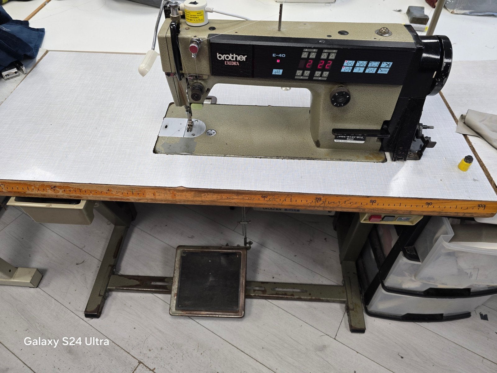 Brother Exedra E-40 Industriële Naaimachine - Made in Japan, Ophalen, Gebruikt, Naaimachine, Industrieel