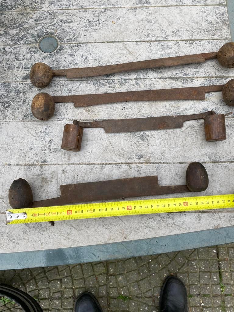 Haalmessen trekmessen schilmessen 4 stuks in originele staat, Antiek en Kunst, Antiek | Gereedschap en Instrumenten, Ophalen of Verzenden