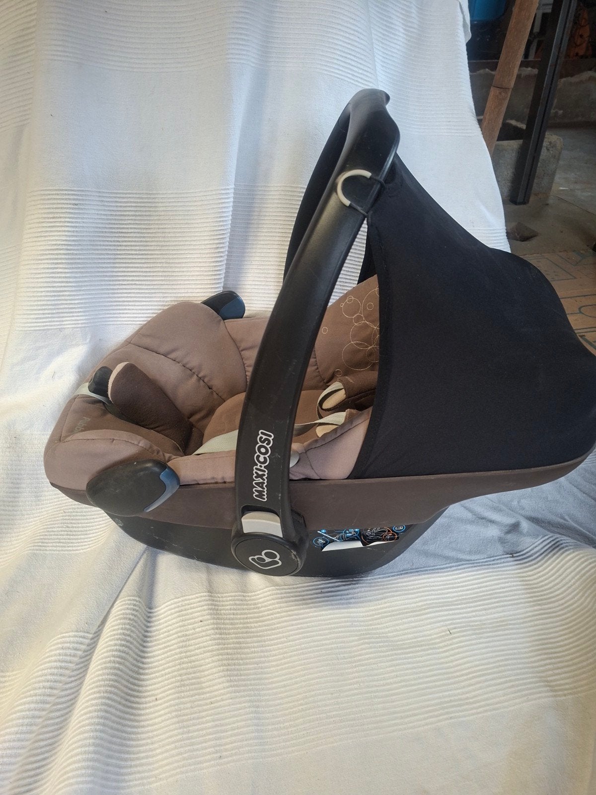 Maxi-Cosi Pebble autostoel - Bruin, 0 t/m 13 kg, Maxi-Cosi, Gebruikt, Autogordel