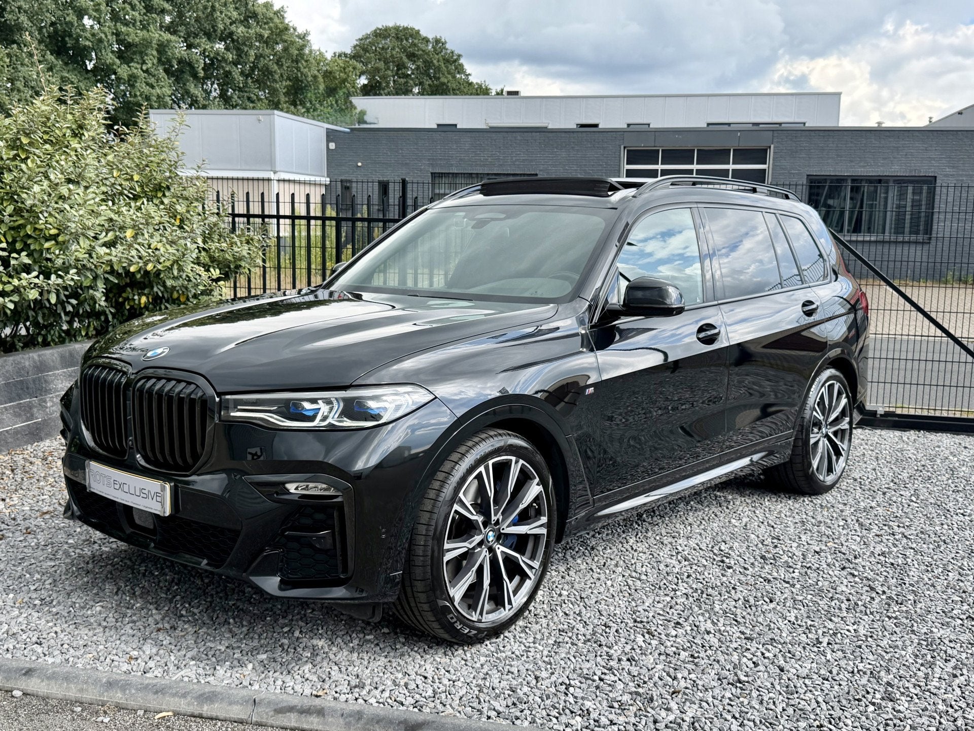 BMW X7 xDrive40i M-Pakket 7 Pers Panodak|Skylounge|Luchtveri, Auto's, Automaat, Dealer onderhouden, Gebruikt, Met garantie (alle)
