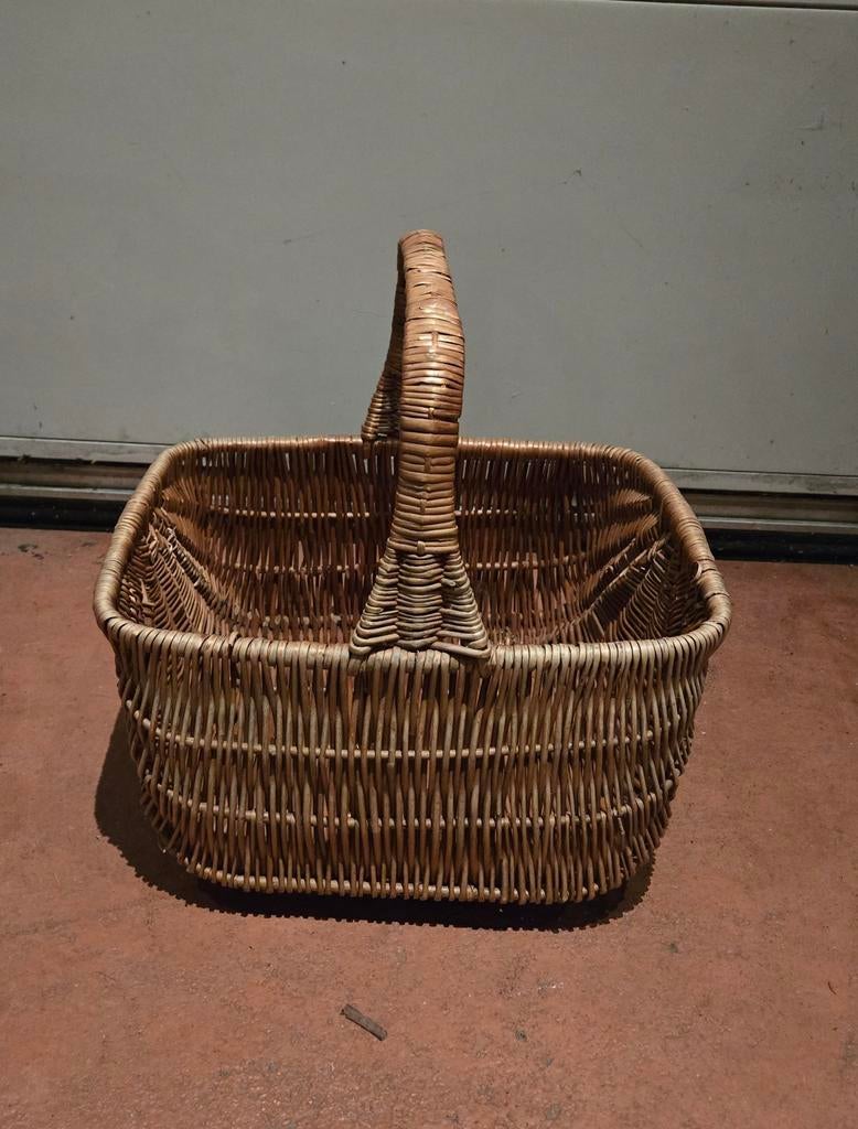 Mooie stevige  rieten picknickmand/ opbergmand, Ophalen of Verzenden