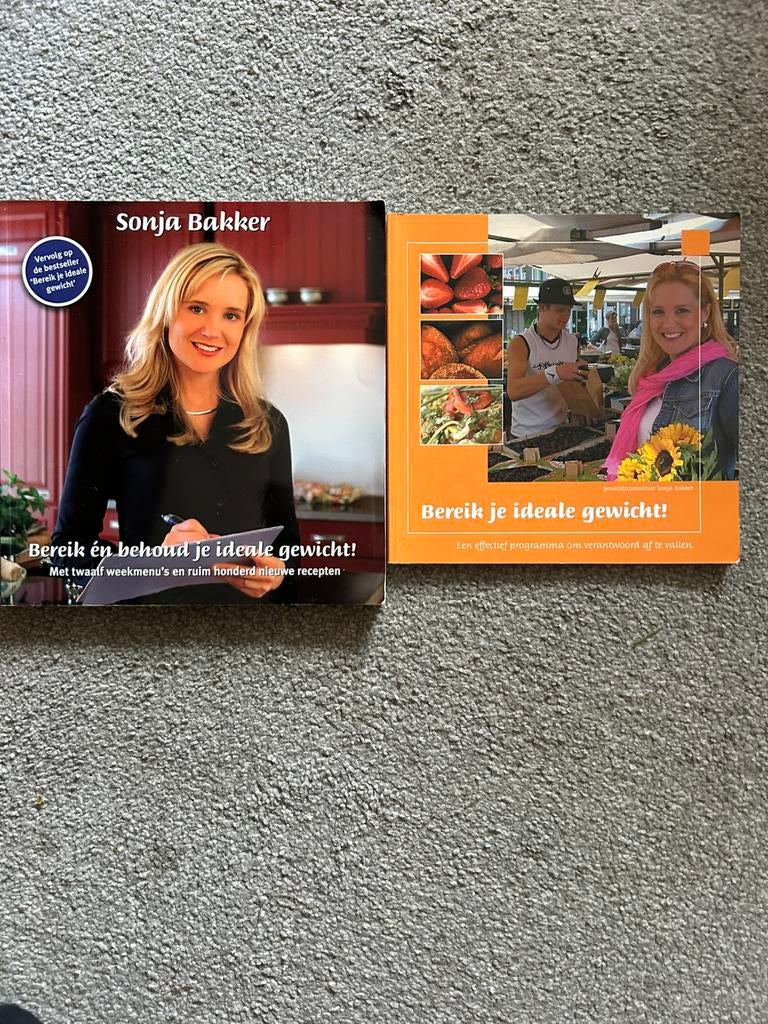 Sonja Bakker 2 stuks, Ophalen of Verzenden, Zo goed als nieuw