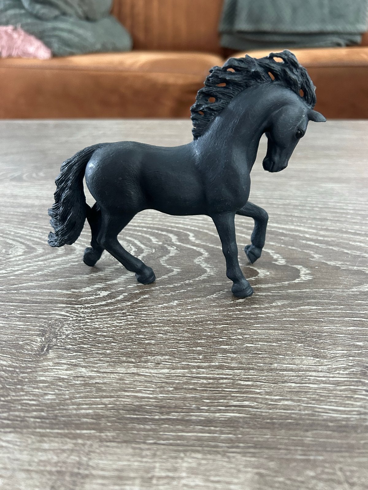 Zwart speelgoedpaard - Schleich-stijl, Ophalen of Verzenden, Zo goed als nieuw, Jongen of Meisje