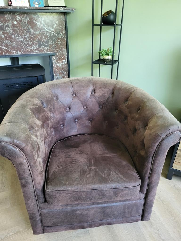 Vandaag gratis af te halen: klassieke fauteuil, Ophalen, Gebruikt, Klassiek, 75 tot 100 cm