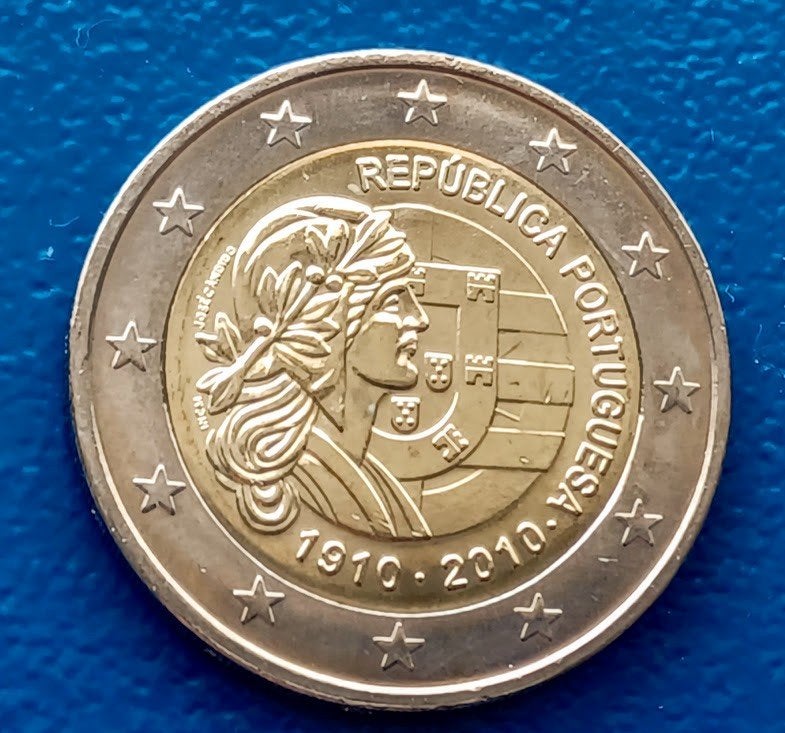 Portugal 2 Euro "Republiek" - 2010, Postzegels en Munten, Munten | Europa | Euromunten, Verzenden, Portugal, 2 euro, Losse munt