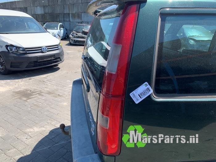 Achterlicht rechts van een Volvo V70, Gebruikt, -, -, Ophalen of Verzenden