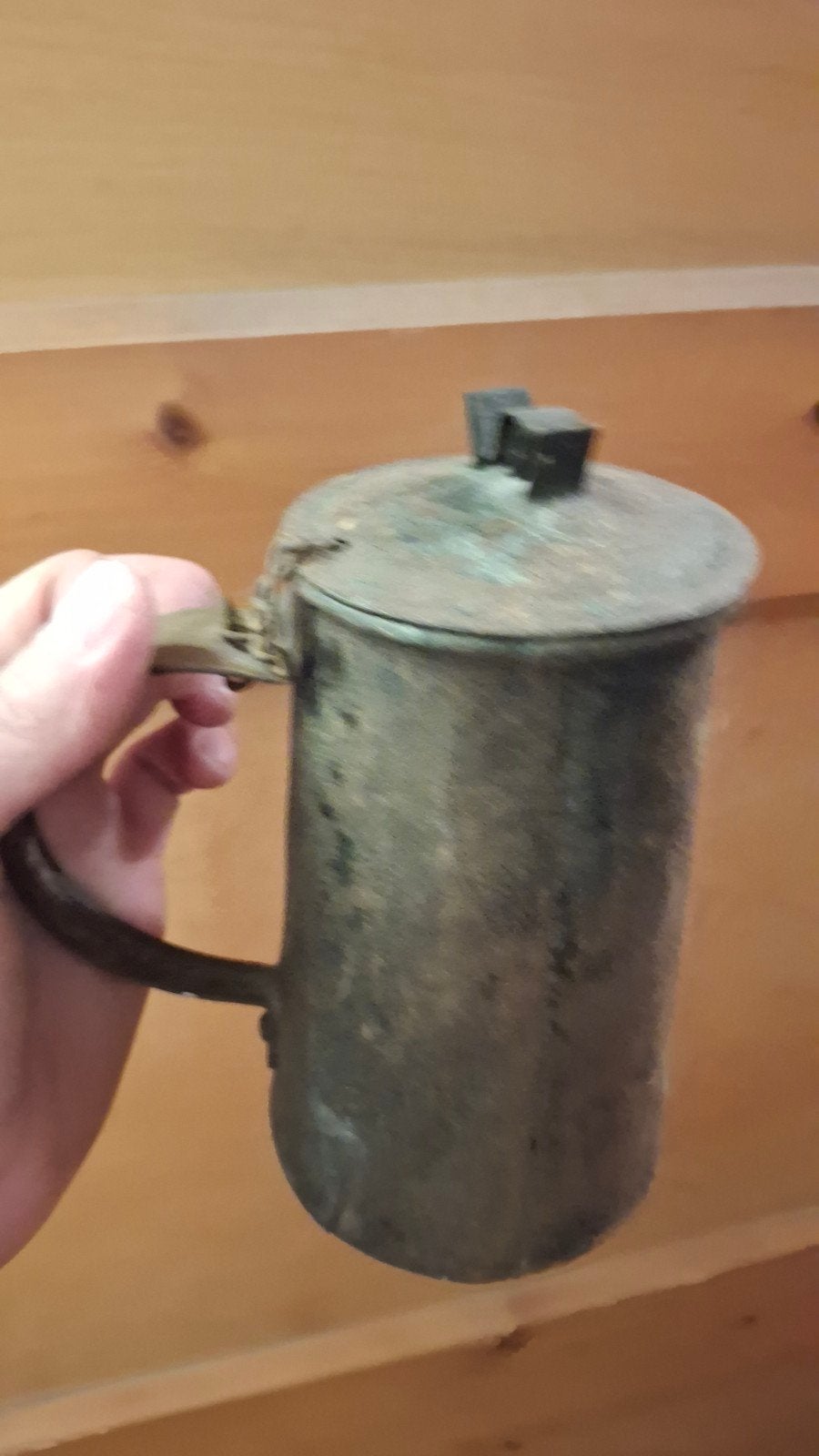 Antieke koperen of bronzen beker met deksel, Ophalen of Verzenden