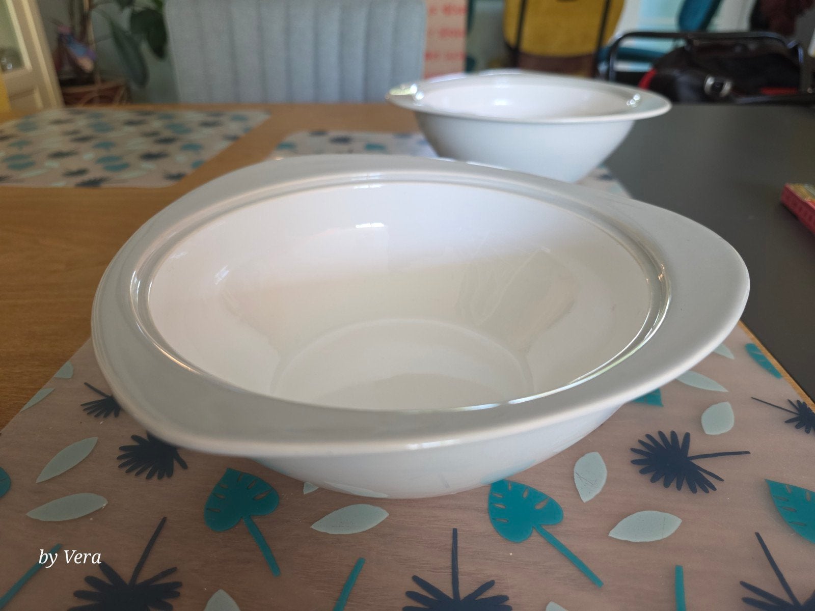 gouda plateel 2 grote kommen pastelgrijs puntgaaf! vintage, Ophalen of Verzenden