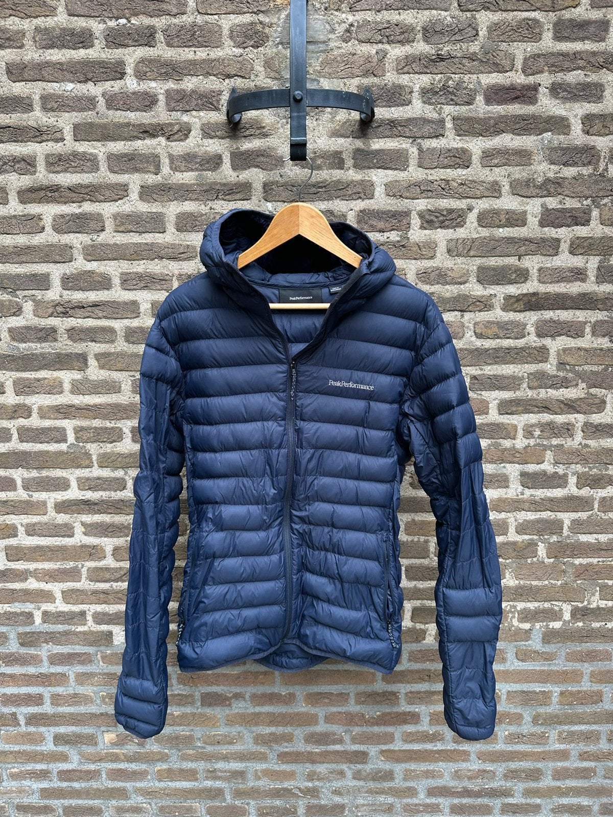 Peak Performance M Down Liner Hood Jacket - Maat L, Ophalen of Verzenden, Zo goed als nieuw, Maat 52/54 (L), Blauw