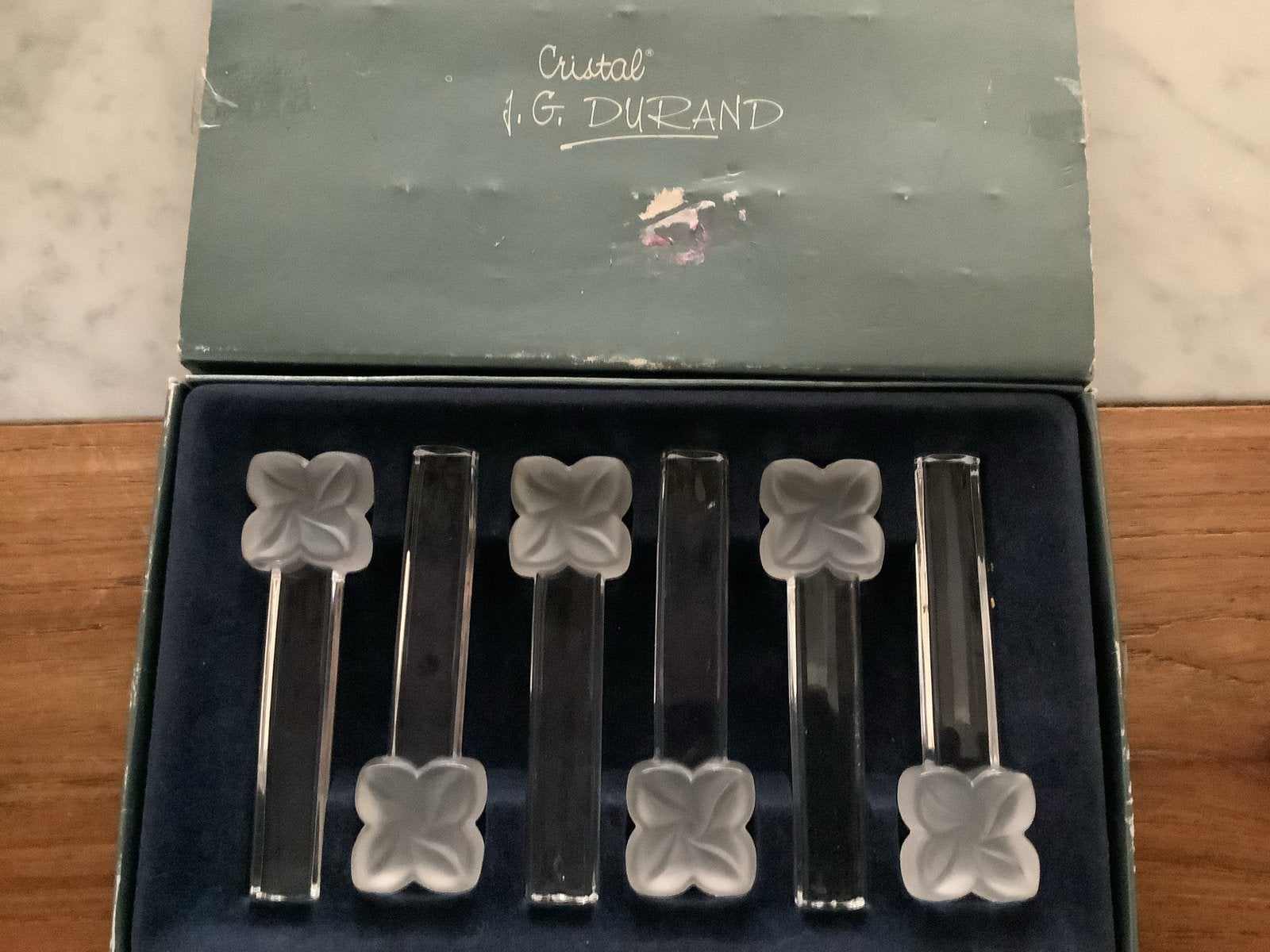 Set van 6 kristallen messenlegger van J.G. Durand, Ophalen