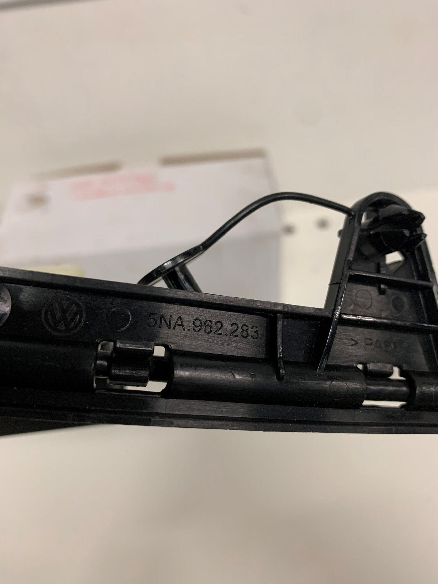 Vw Tiguan 5NA kofferklep opener sensor 5NA962283, Gebruikt, Volkswagen, Volkswagen AG, Berliner Ring 2
38440  Wolfsburg, DE