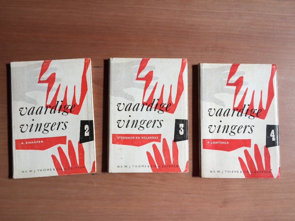 Thieme - Vaardige vingers deel 2, 3 & 4 handenarbeid 1960, Ophalen of Verzenden, Zo goed als nieuw, Overige onderwerpen