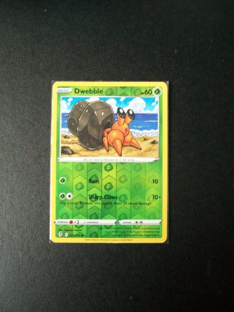 2652. Nieuwe Pokemon Kaart holofoil DWEBBLE hp 60 (011/203), Verzenden, Nieuw, Losse kaart, Foil