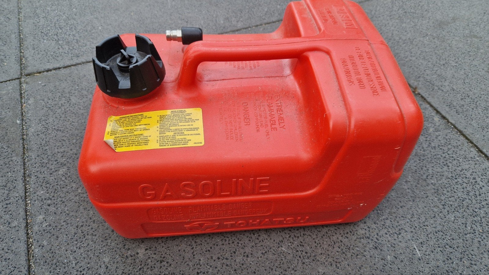 Tohatsu 12 Liter Benzinetank, Ophalen, Gebruikt, Motor en Techniek