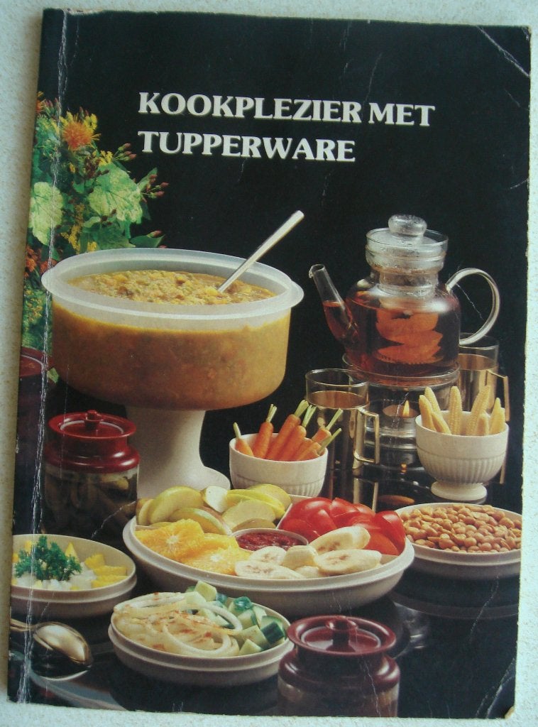 vintage Tupperware kookboekje € 2,50, Boeken, Kookboeken, Ophalen of Verzenden, Gelezen