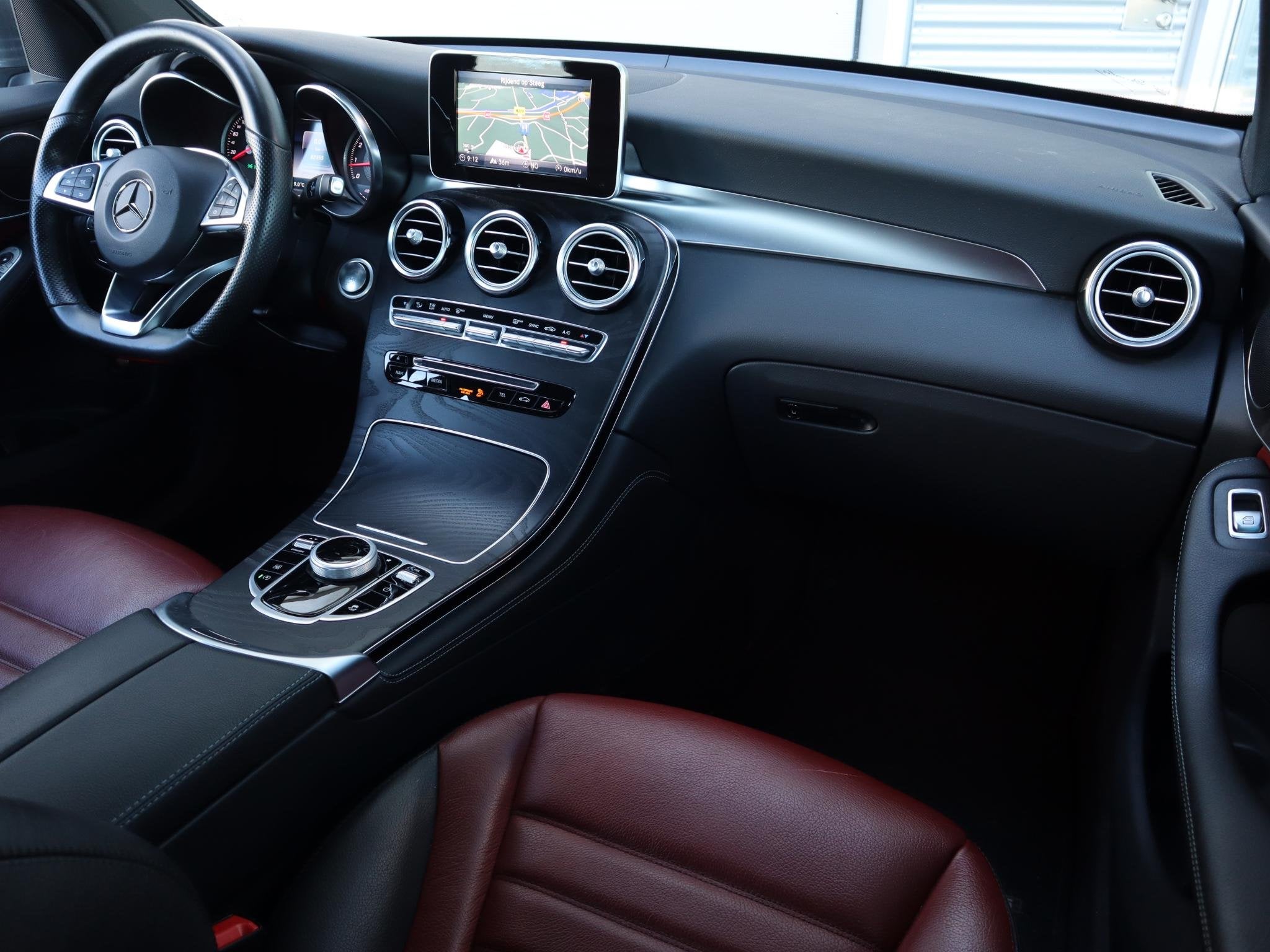 Mercedes-Benz GLC-klasse Coupé 250 4MATIC, Auto's, 12 maanden, Stof, Gebruikt, Euro 6