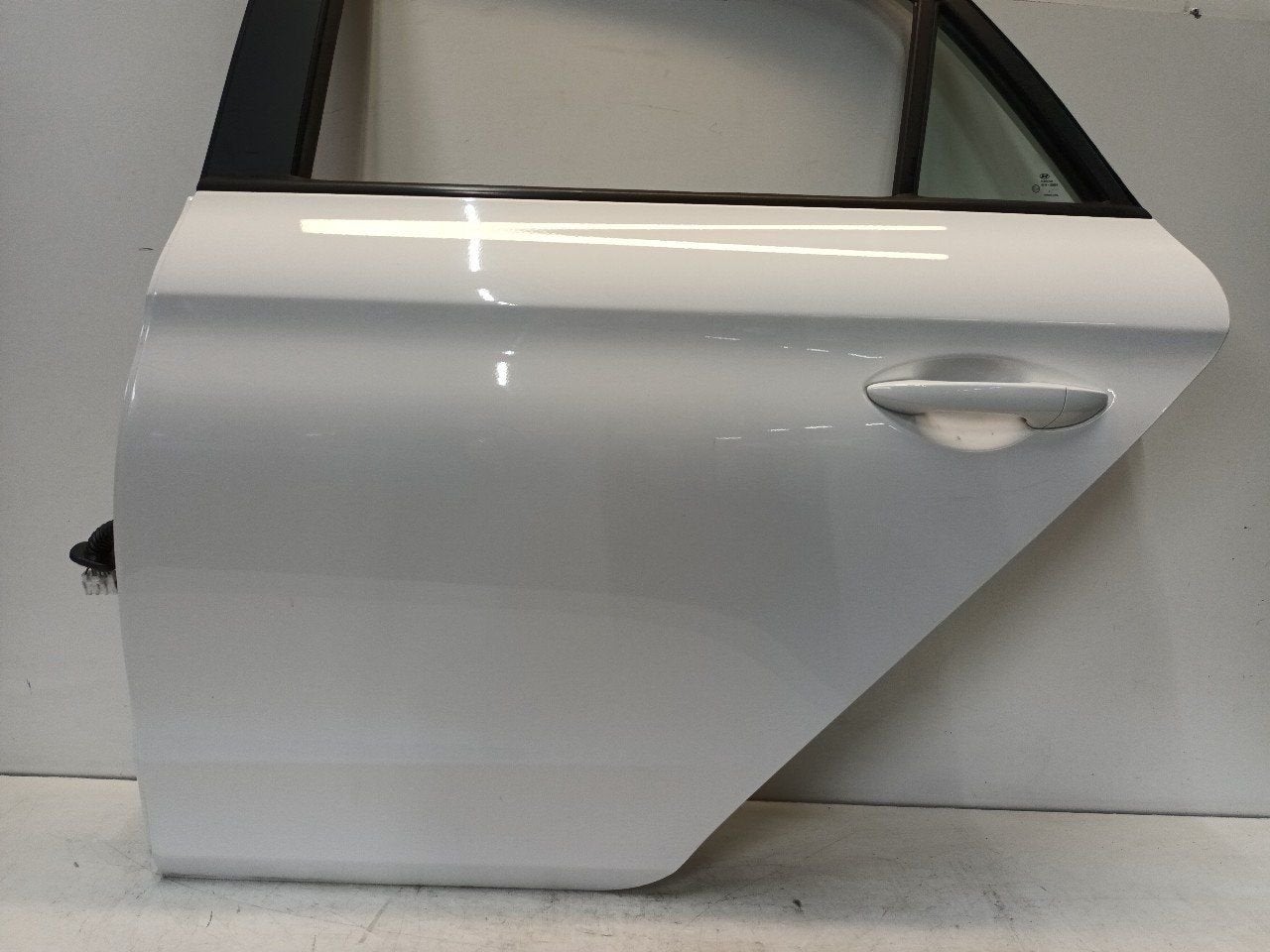 Portier links achter Hyundai i20, Onderdelen@venauto.nl, Van der Ven Autorecycling B.V., Gebruikt, Ettenseweg 76, 4706 PB Roosendaal, The Netherlands