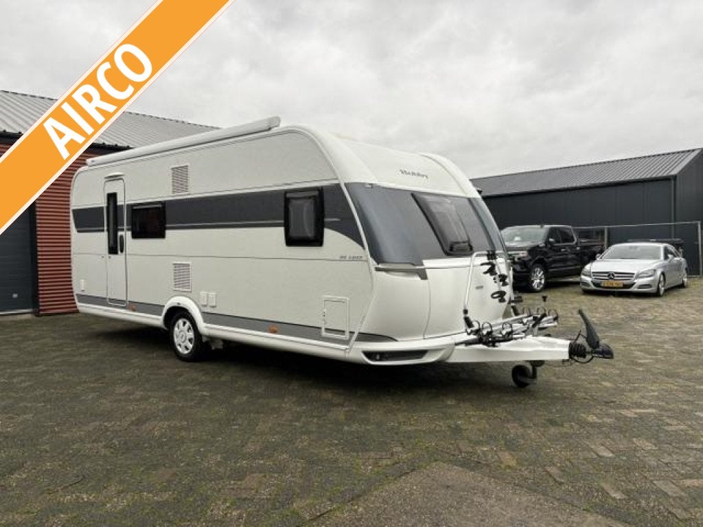 Hobby De Luxe 560KMF bj.2022, mover, airco, 6 persoons !!!, Caravans en Kamperen, Dwars-stapelbed, Hobby, Bedrijf, Tot en met 6