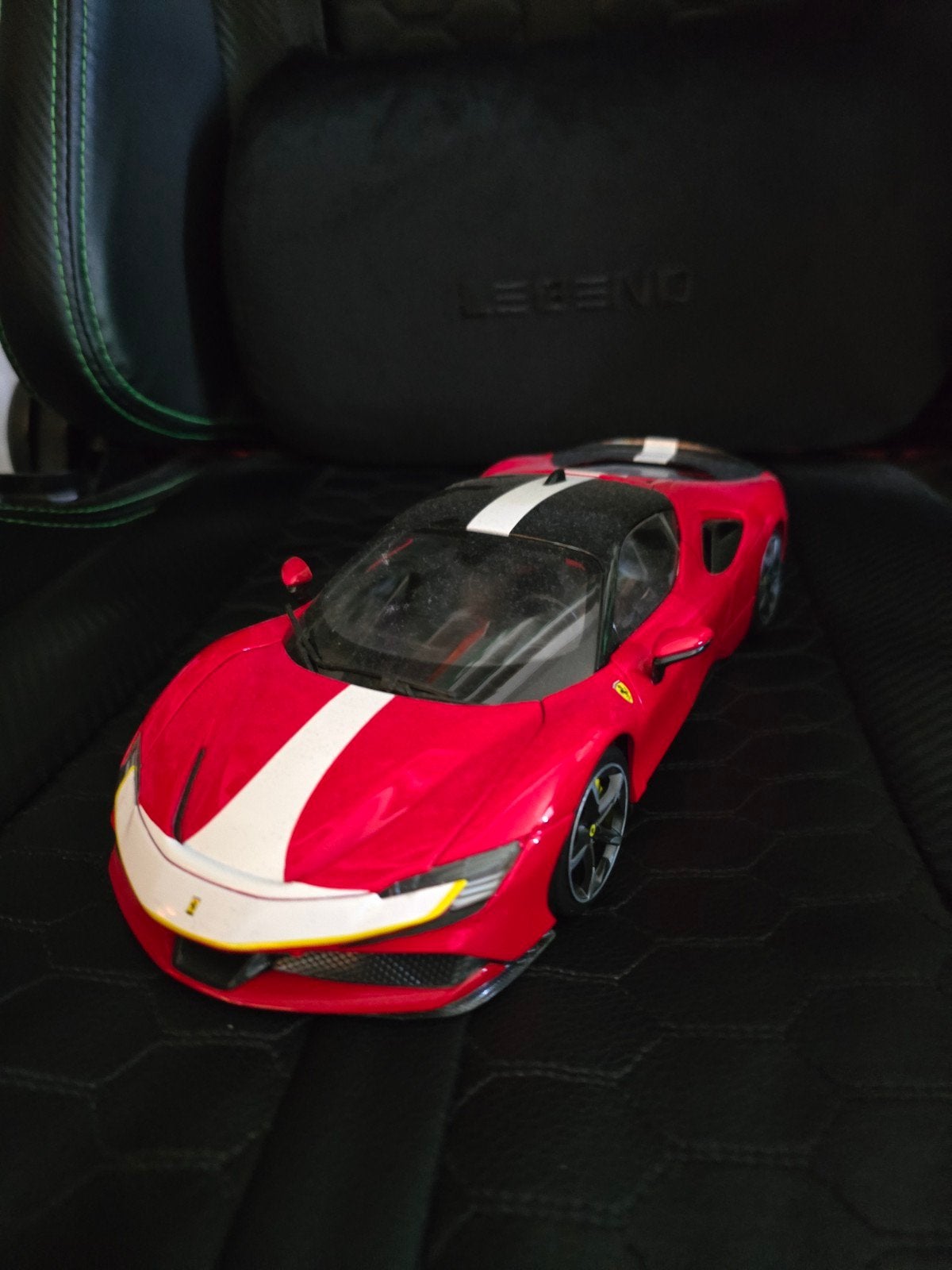 Ferrari SF90 Stradale 1/18 (ruilen kan ook), Ophalen of Verzenden, Zo goed als nieuw, Auto, Bburago