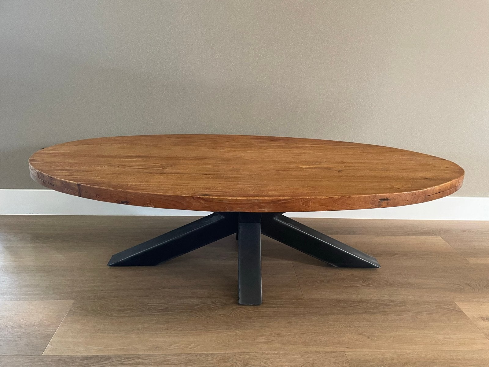 Teak salontafel met stalen kruispoot, Huis en Inrichting, Ophalen, 100 tot 150 cm, Teakhout, 50 tot 100 cm