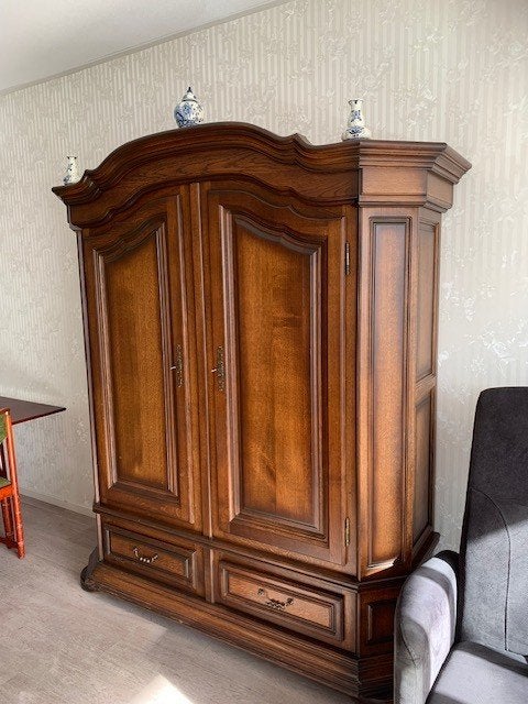 buffetkast, Ophalen, Gebruikt, 200 cm of meer, Klassiek