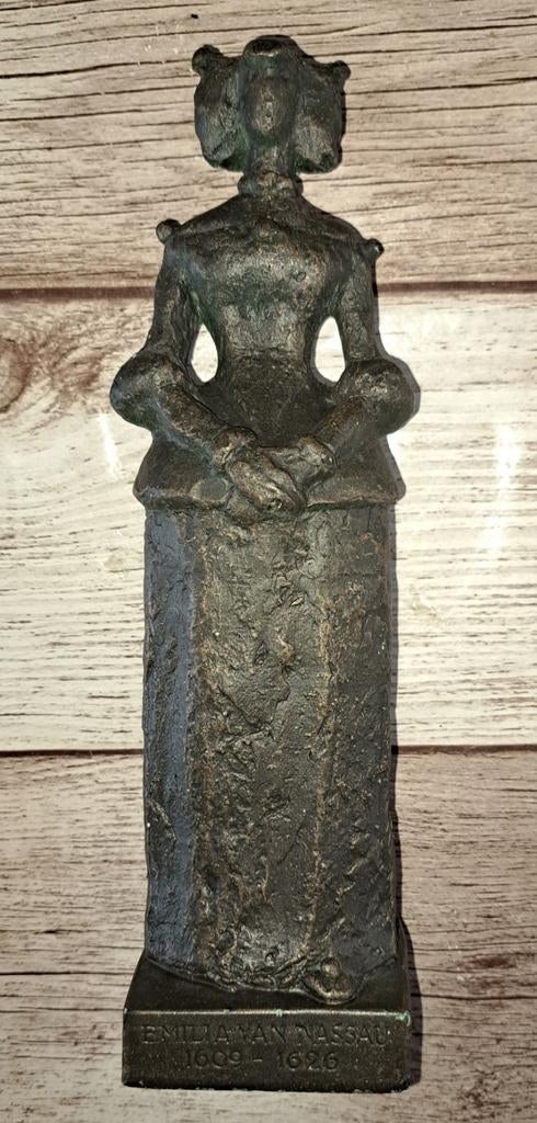 Beeld Emilia van Nassau (Paul de swaaf) 24cm, Antiek en Kunst, Ophalen