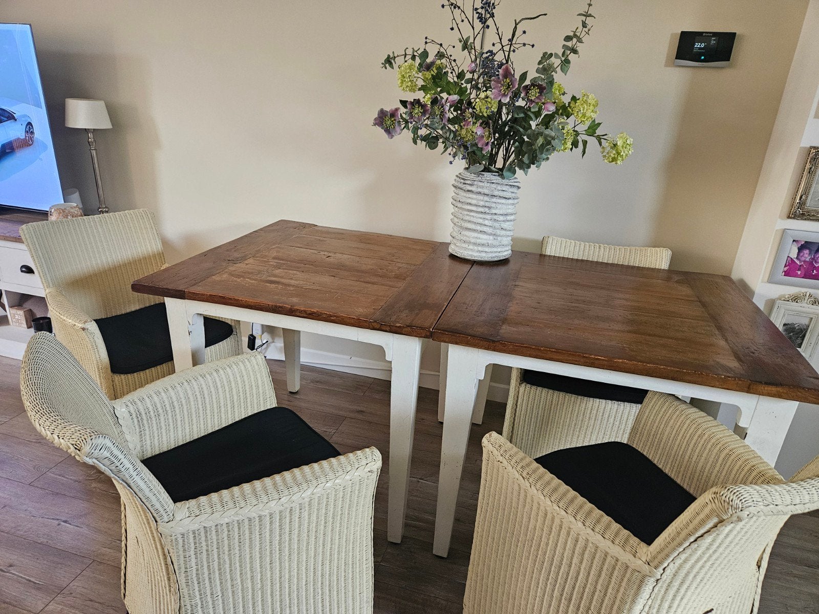 Lloyd Loom tafel met 4 stoelen .In prijs verlaagd, Ophalen, Gebruikt, 4 tot 6 stoelen