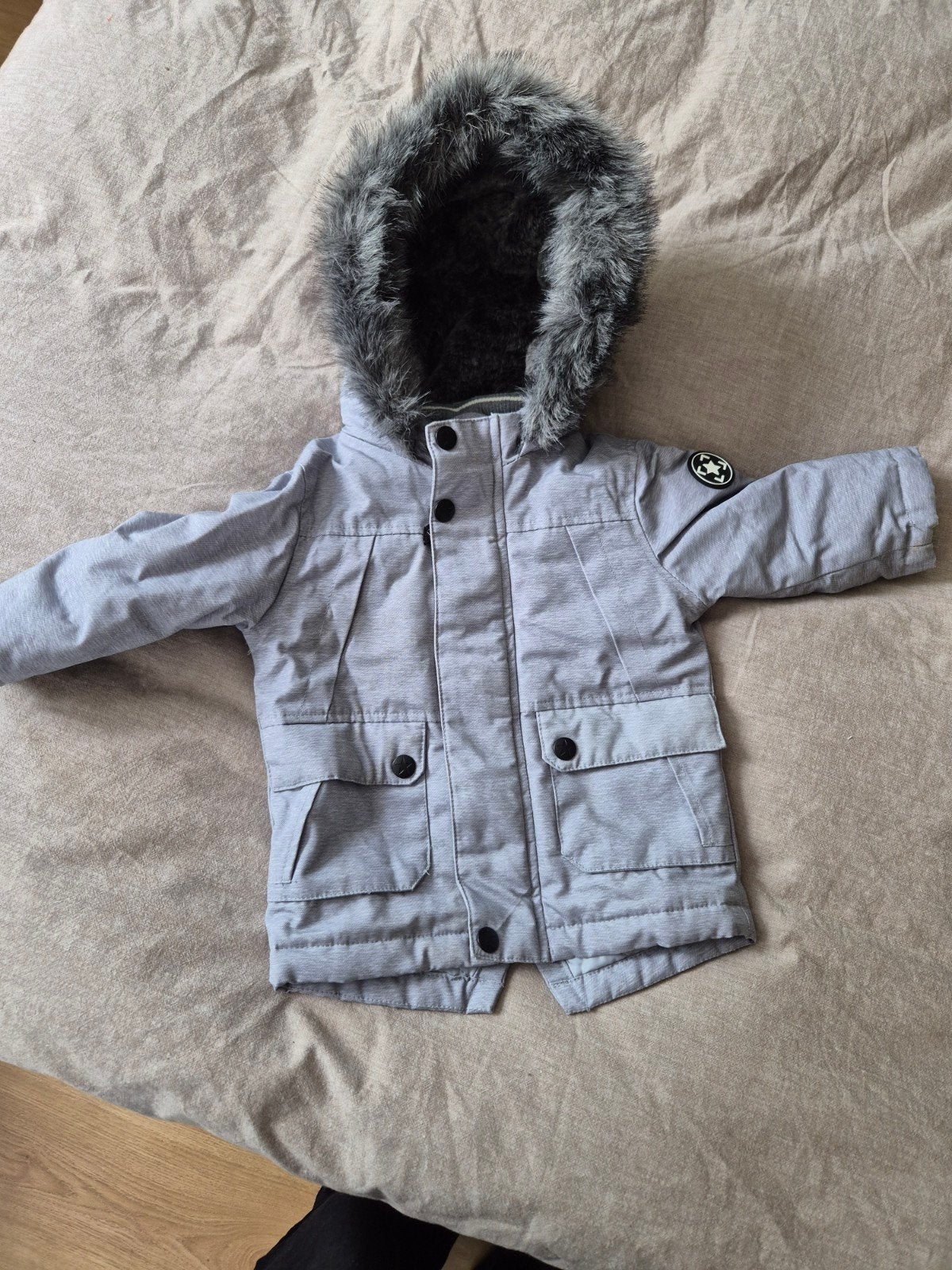 Primark winterjas met capuchon voor baby (9-12 maanden), Ophalen of Verzenden, Gebruikt, Primark, Jongetje of Meisje
