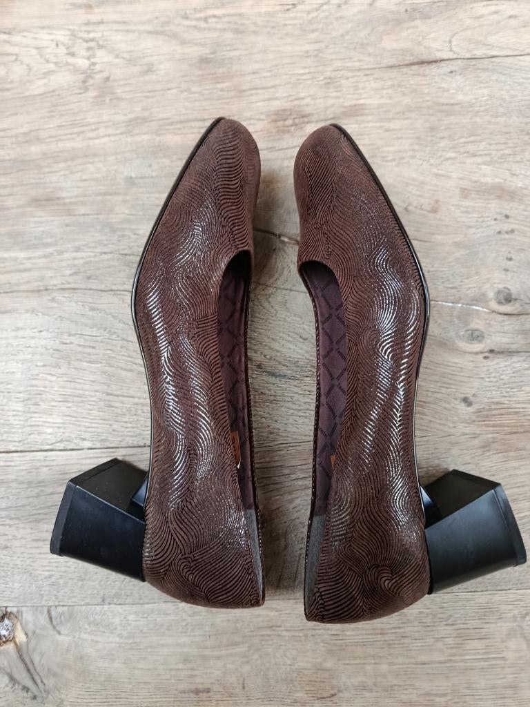 Nieuwe chocolade kleurige pumps van Jasmin 40, Dieren en Toebehoren, Paardrijkleding, Ophalen of Verzenden, Nieuw, Schoeisel
