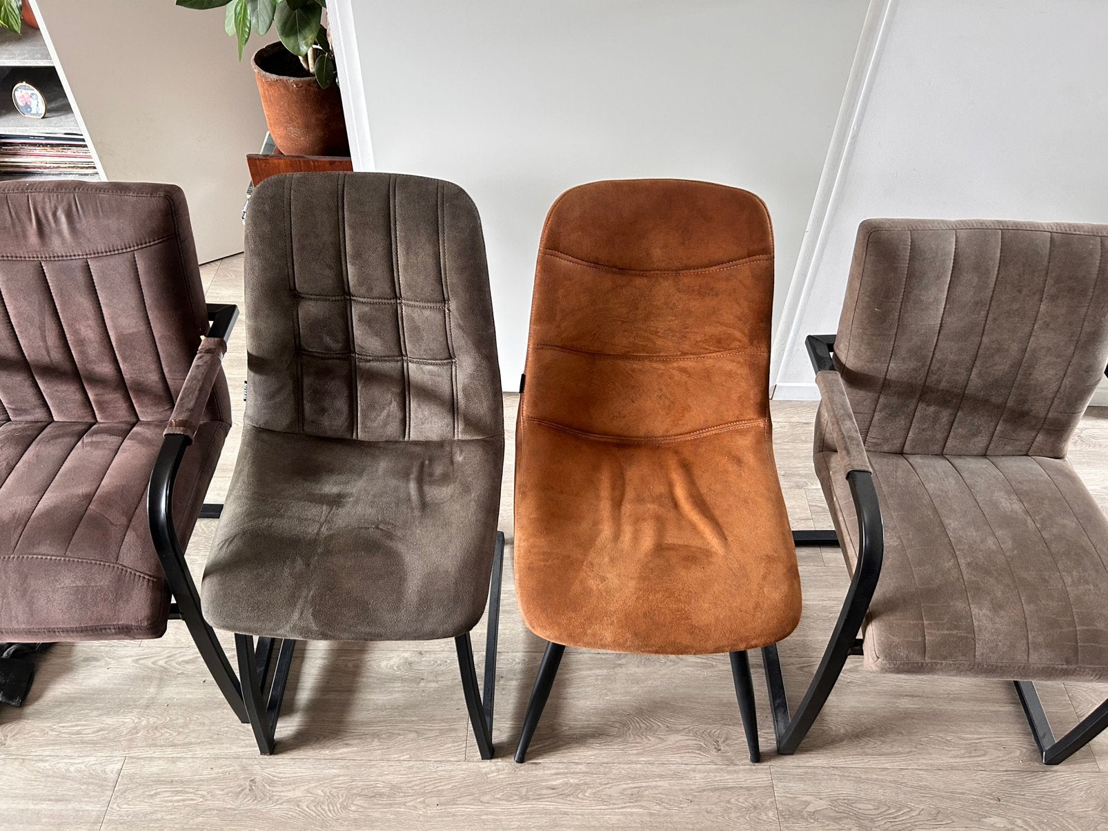 Mooie stoelen in diverse kleuren en modellen, Ophalen, Zo goed als nieuw, Overige kleuren, Vijf, Zes of meer stoelen