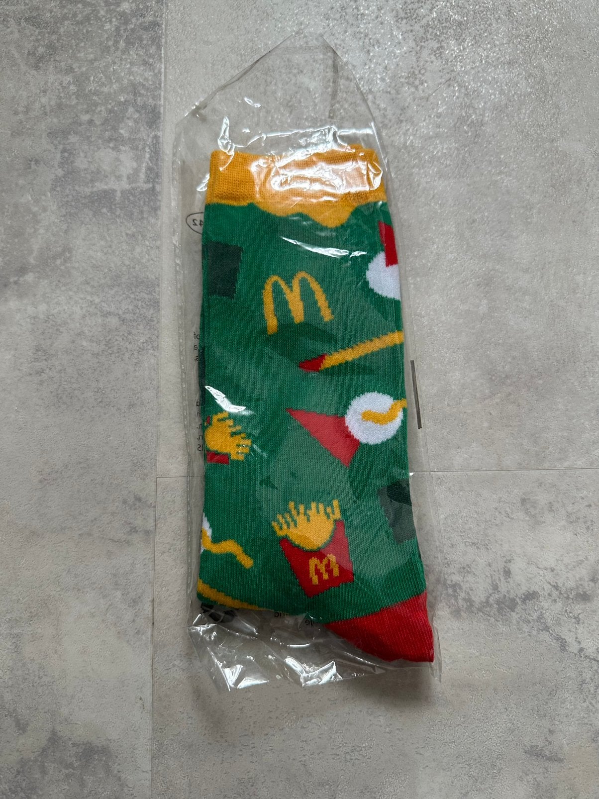 Nieuw! McDonalds sokken maat 38-42, Sokken en Kniesokken, Overige kleuren, Nieuw, Ophalen of Verzenden